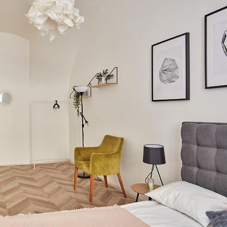 Cozy Flat In New Town By Prague Days Apartman Kültér fotó