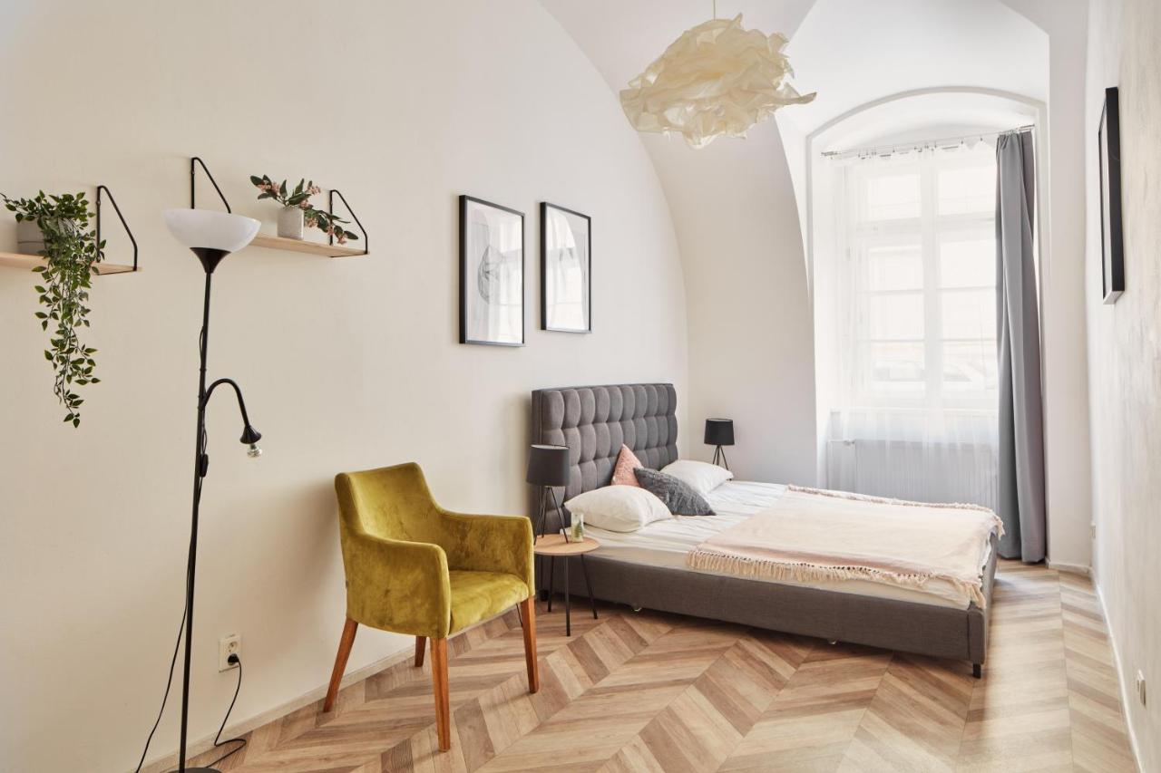 Cozy Flat In New Town By Prague Days Apartman Kültér fotó